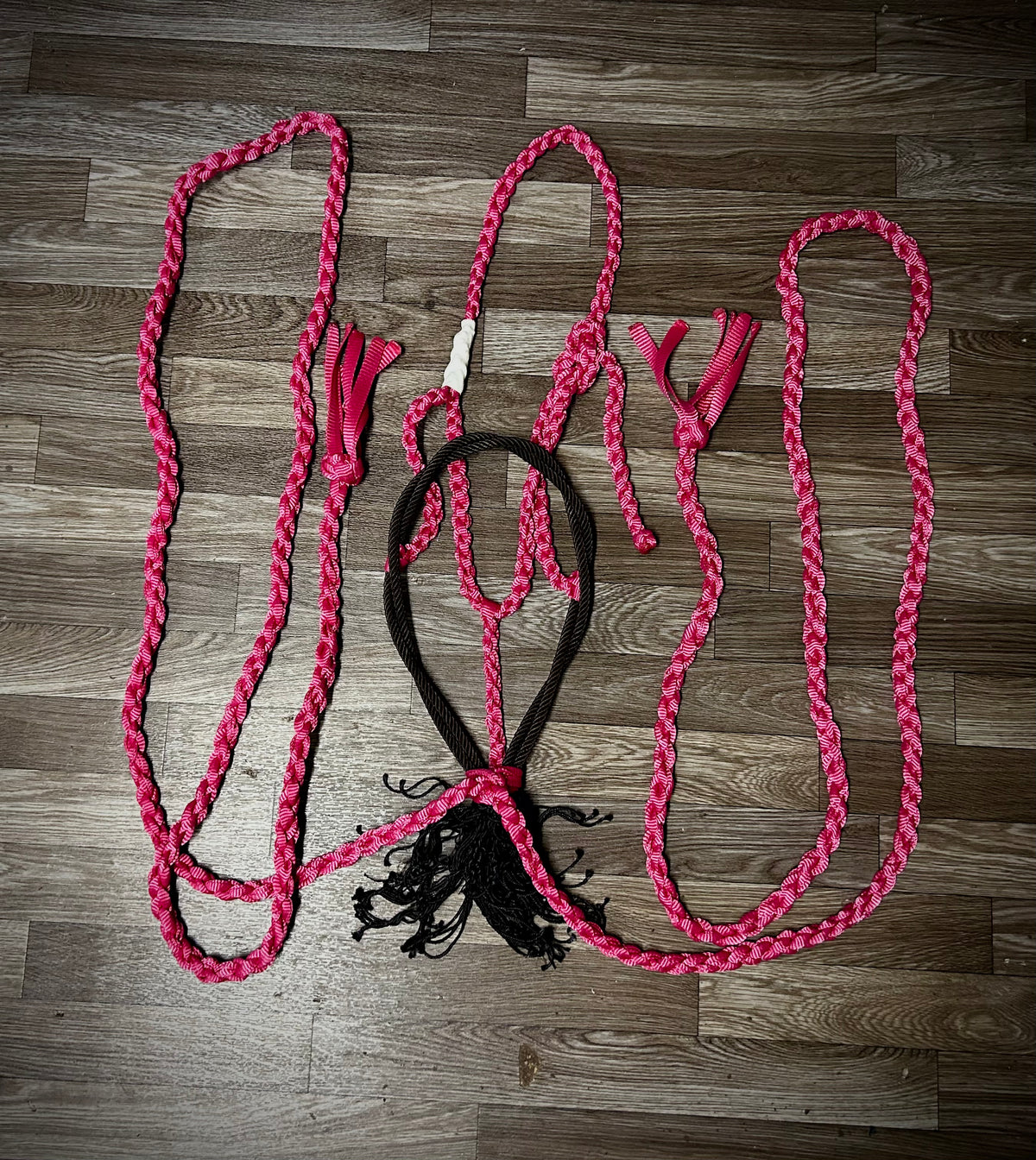 Heather pink with black twisted nose