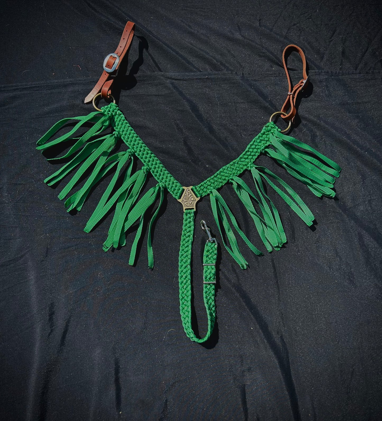 Kelly green Breast collar